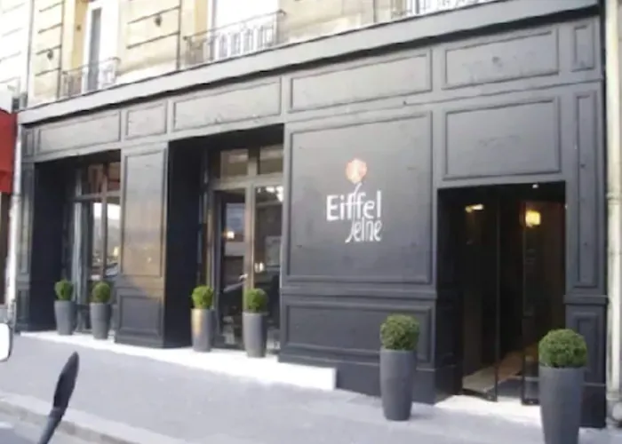 Hotel Eiffel Seine